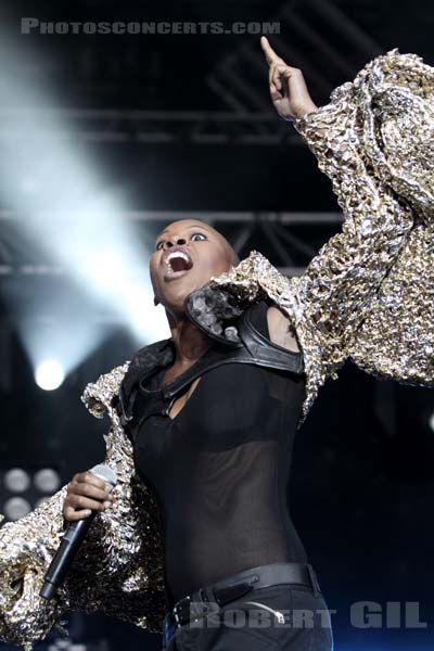 SKUNK ANANSIE - 2010-08-27 - SAINT CLOUD - Domaine National - Grande Scene - 